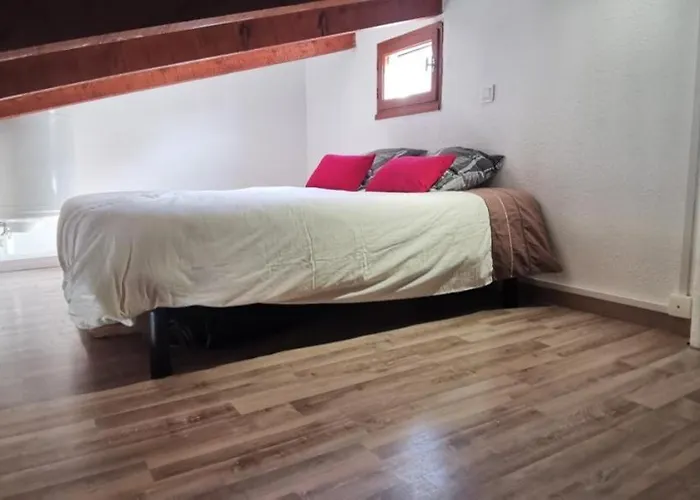 2 Pieces Mezzanine Avec Piscine Apartamento